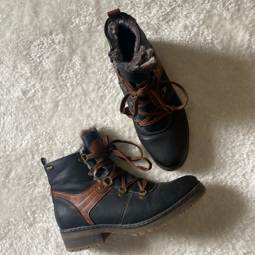Spring Step Leather Fur Lined Boots - Women’s Size 40